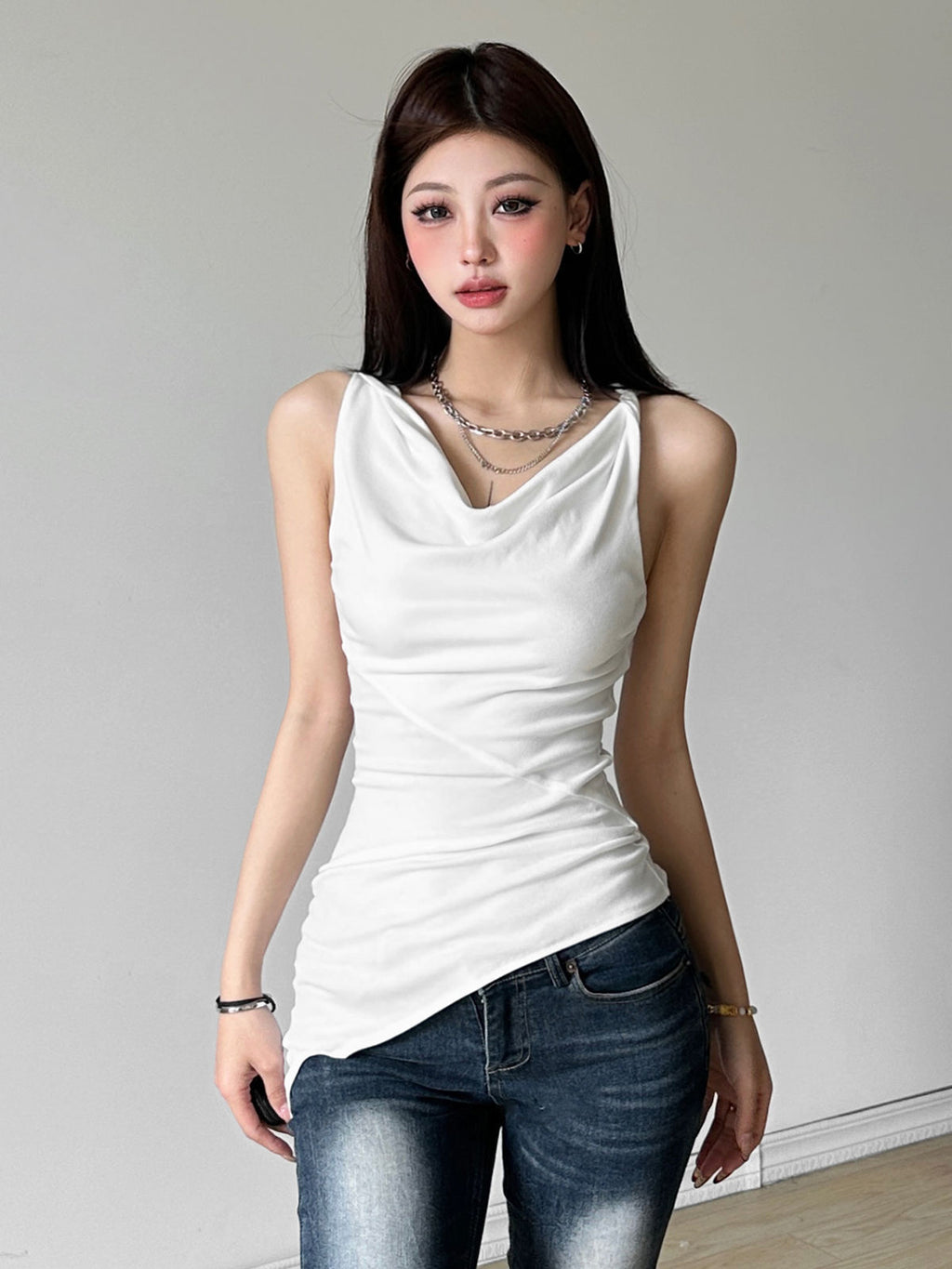White Versatile Thin-Strap Collarbone T‑Shirt | Blanqor