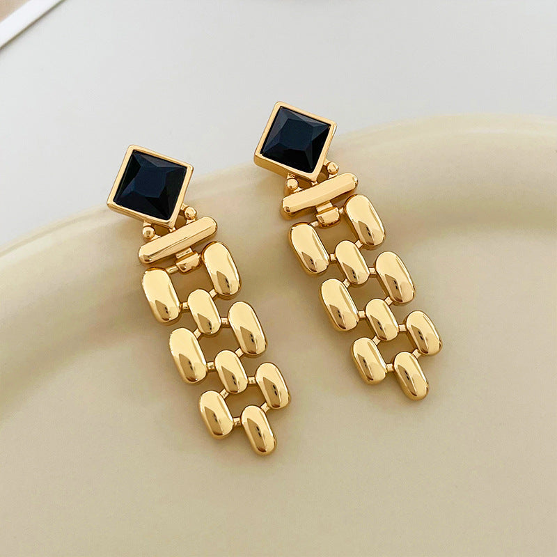 European‑American Style / Affordable Luxury | Blanqor
